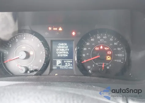 2015 Toyota Sienna Le 7 Passenger z USA, uszkodzony, nr VIN 5TDJK3DC7FS123403